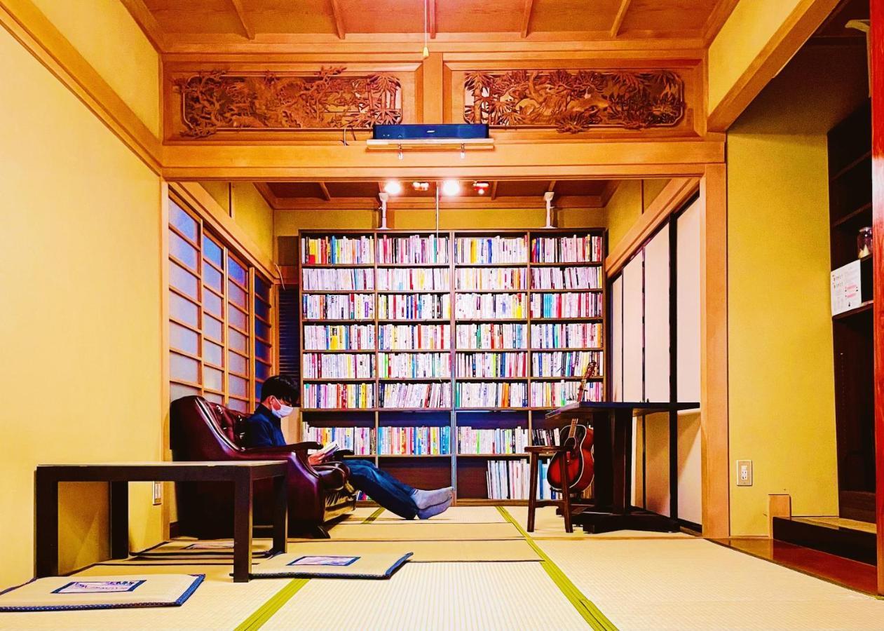 泊まれる図書館 寄処 -Yosuga- Ξενοδοχείο Toyama Station Εξωτερικό φωτογραφία