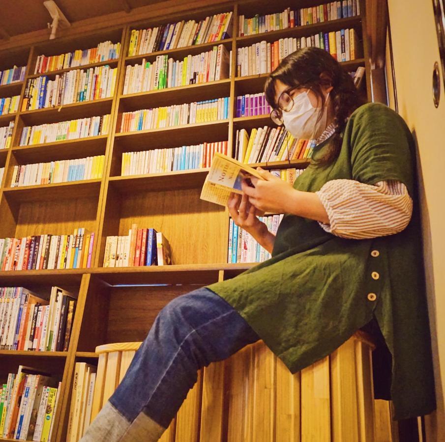 泊まれる図書館 寄処 -Yosuga- Ξενοδοχείο Toyama Station Εξωτερικό φωτογραφία